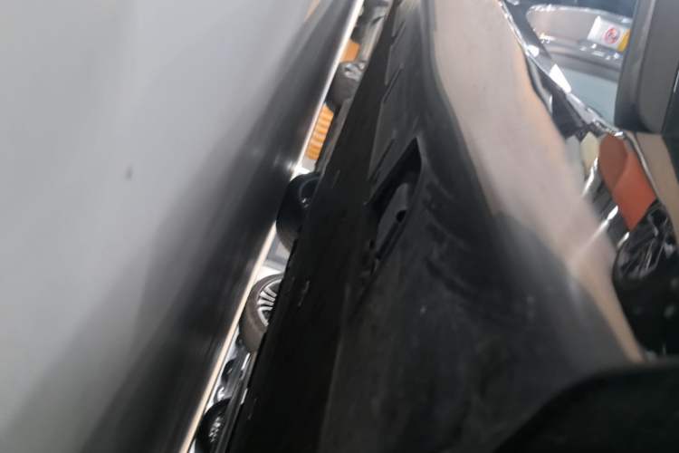Used Avatr 12 2024 650 Three-Laser Four-Wheel Drive Performance Edition Right Side Sill