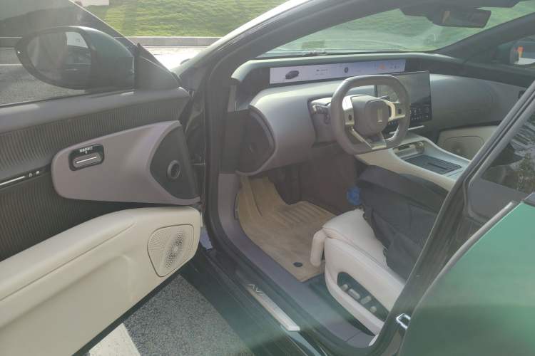 Used Avatr 12 2024 700 Three-Laser Rear-Wheel Drive Luxury Edition Driver Seat