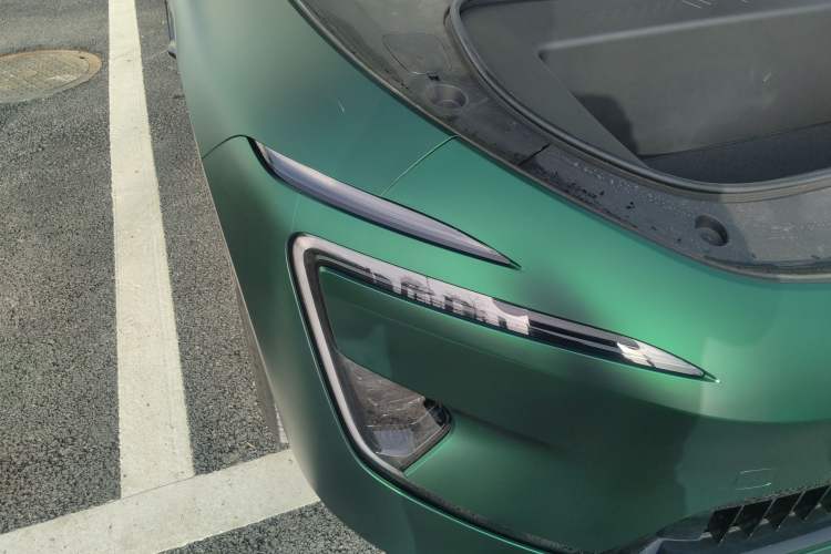 Used Avatr 12 2024 700 Three-Laser Rear-Wheel Drive Luxury Edition Right Front Headlight