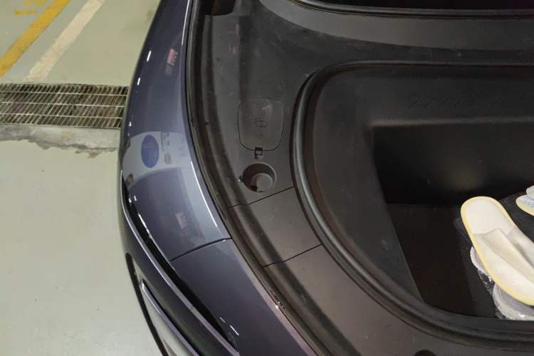 Used Avatr 12 2024 700 Three-Laser Rear-Wheel Drive Luxury Edition Engine Bay Right