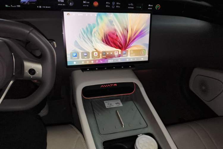 Used Avatr 12 2024 700 Three-Laser Rear-Wheel Drive Smart Enjoyment Version Audio And AC Panel