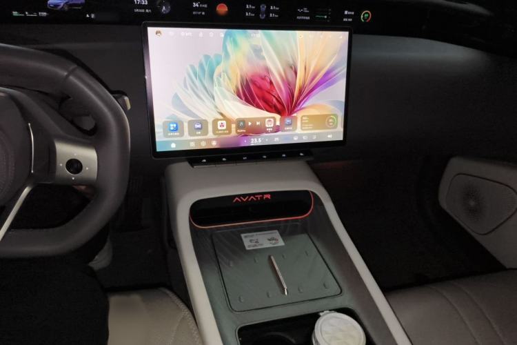 Used Avatr 12 2024 700 Three-Laser Rear-Wheel Drive Smart Enjoyment Version Audio And AC Panel