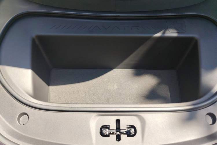 Used Avatr 12 2024 700 Three-Laser Rear-Wheel Drive Luxury Edition Engine Bay