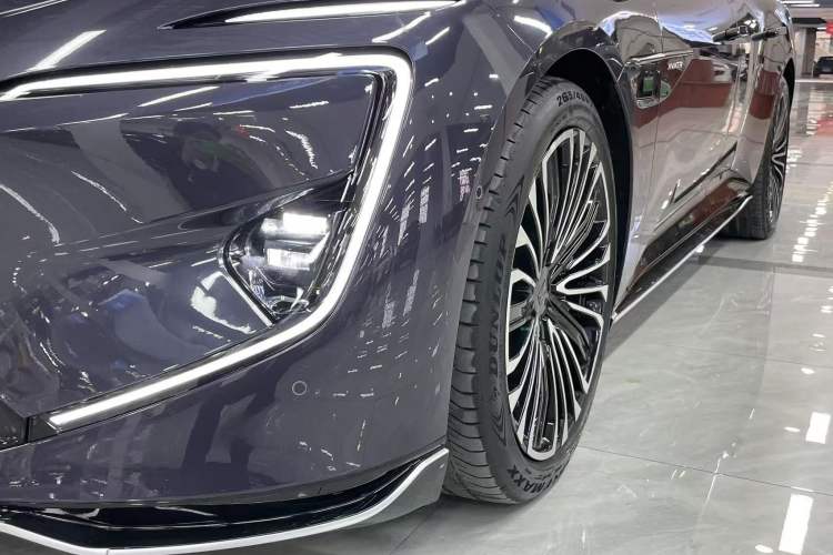Used Avatr 12 2024 700 Three-Laser Rear-Wheel Drive Luxury Edition Exterior 8