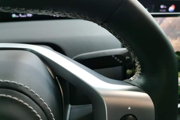 Used Avatr 12 2024 700 Three-Laser Rear-Wheel Drive Luxury Edition Gear Lever