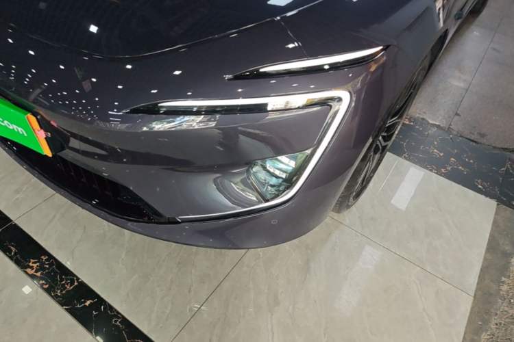 Used Avatr 12 2024 Updated Version 700 Three-Laser Rear-Wheel Drive Luxury Edition Left Front Headlight