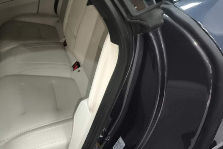 Used Avatr 12 2024 650 Three-Laser Four-Wheel Drive Performance Edition Left Rear Seat