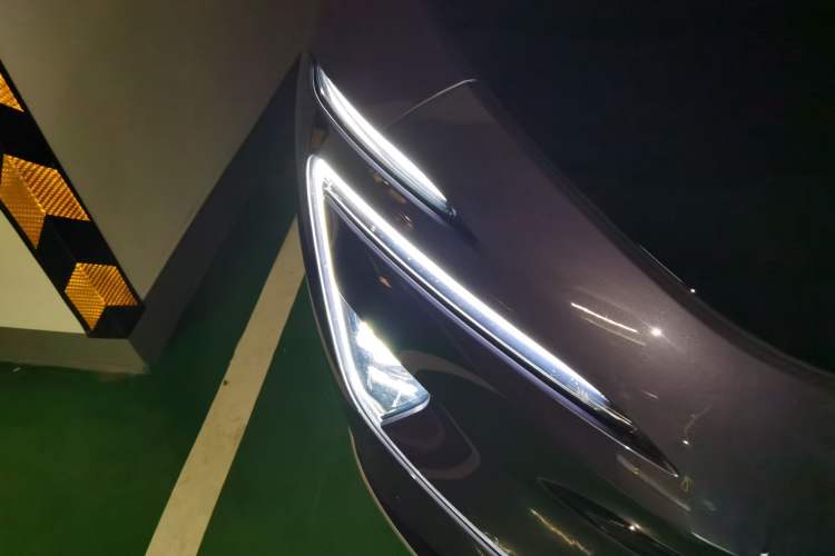 Used Avatr 12 2024 700 Three-Laser Rear-Wheel Drive Luxury Edition Right Front Headlight
