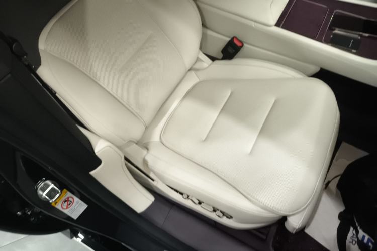Used Avatr 12 2024 650 Three-Laser Four-Wheel Drive Performance Edition Right Front Seat