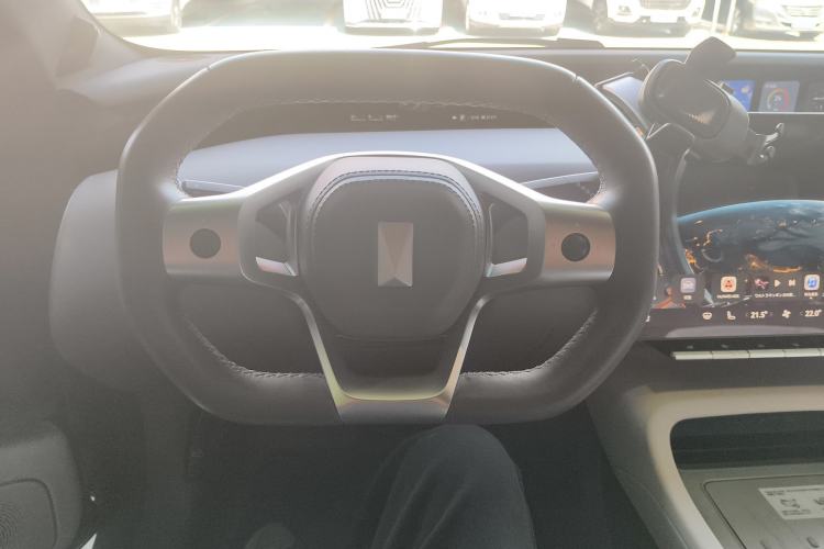 Used Avatr 12 2024 700 Three-Laser Rear-Wheel Drive Luxury Edition Steering Wheel