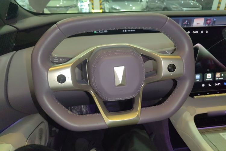 Used Avatr 12 2024 650 Three-Laser Four-Wheel Drive Performance Edition Steering Wheel