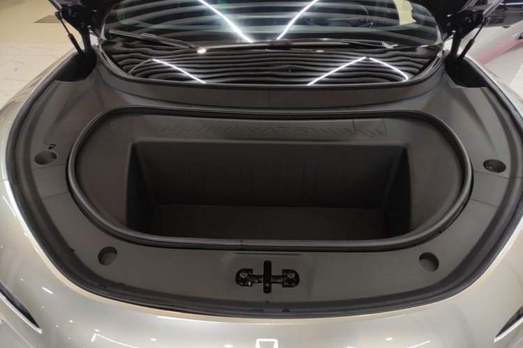 Used Avatr 12 2024 700 Three-Laser Rear-Wheel Drive Luxury Edition Engine Bay