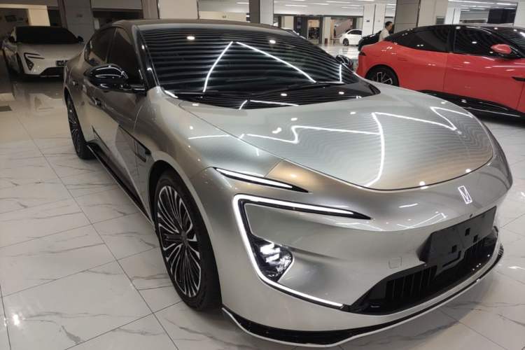 Used Avatr 12 2024 700 Three-Laser Rear-Wheel Drive Luxury Edition Exterior 1