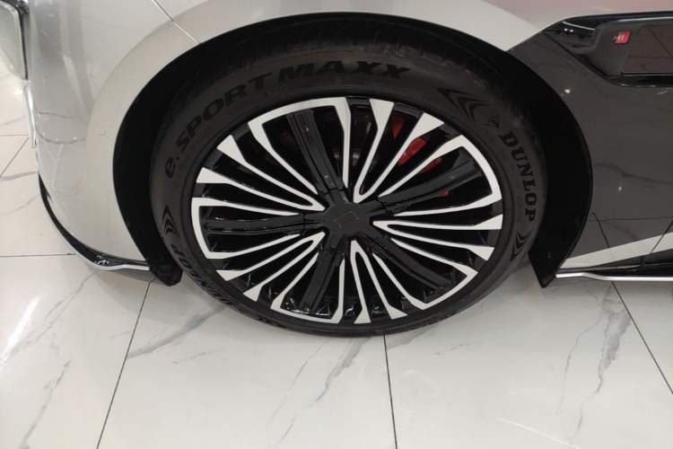 Used Avatr 12 2024 700 Three-Laser Rear-Wheel Drive Luxury Edition Exterior 4