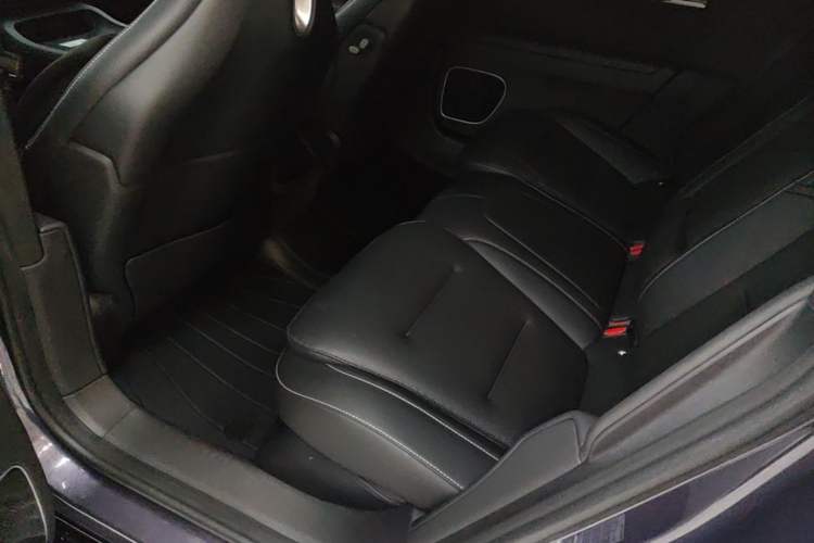 Used Avatr 12 2024 700 Three-Laser Rear-Wheel Drive Luxury Edition Left Rear Seat