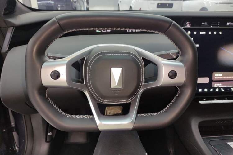 Used Avatr 12 2024 700 Three-Laser Rear-Wheel Drive Luxury Edition Steering Wheel