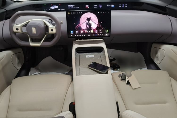 Used Avatr 12 2024 700 Three-Laser Rear-Wheel Drive Luxury Edition Center Console