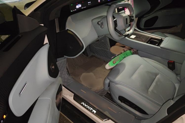 Used Avatr 12 2024 700 Three-Laser Rear-Wheel Drive Luxury Edition Driver Seat
