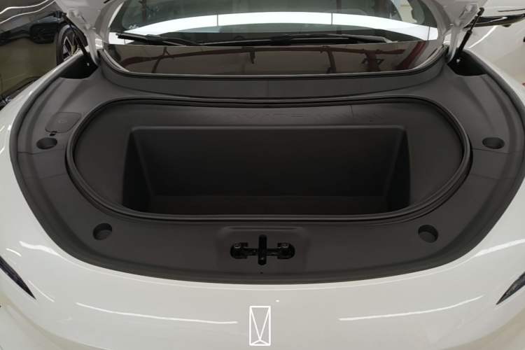 Used Avatr 12 2024 700 Three-Laser Rear-Wheel Drive Luxury Edition Engine Bay