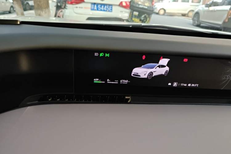 Used Avatr 12 2024 700 Three-Laser Rear-Wheel Drive Luxury Edition Instrument Cluster