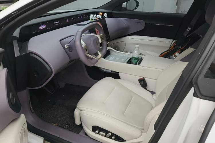 Used Avatr 12 2024 700 Three-Laser Rear-Wheel Drive Luxury Edition Left Front Seat