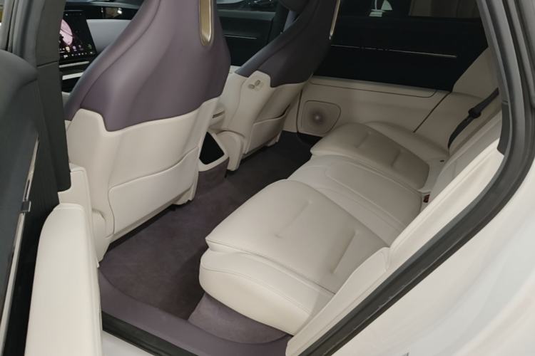 Used Avatr 12 2024 700 Three-Laser Rear-Wheel Drive Luxury Edition Left Rear Seat