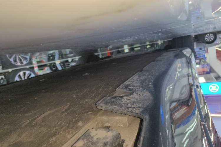 Used Avatr 12 2024 700 Three-Laser Rear-Wheel Drive Luxury Edition Left Side Sill
