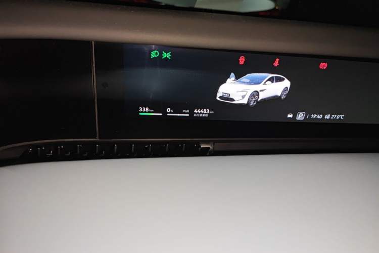 Used Avatr 12 2024 700 Three-Laser Rear-Wheel Drive Luxury Edition Odometer Close Up