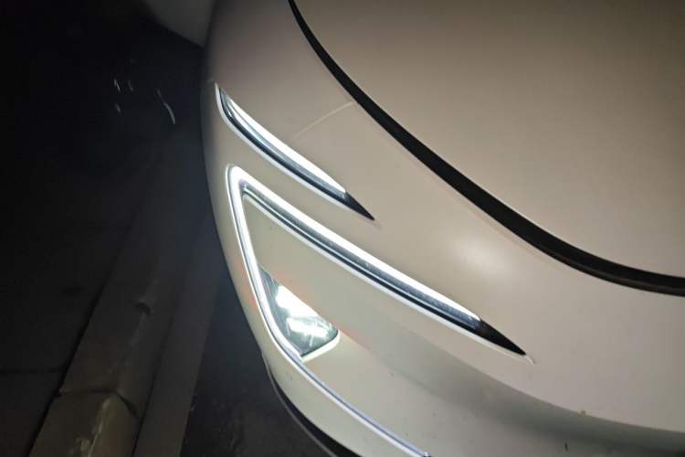 Used Avatr 12 2024 700 Three-Laser Rear-Wheel Drive Luxury Edition Right Front Headlight