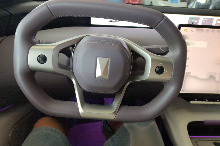 Used Avatr 12 2024 700 Three-Laser Rear-Wheel Drive Luxury Edition Steering Wheel