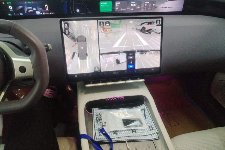Used Avatr 12 2025 Updated Ultra All-Electric Four-Wheel Drive Audio And AC Panel