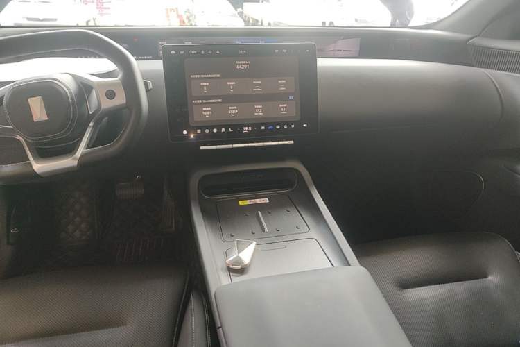 Used Avatr 12 2025 Max Extended-Range Edition Audio And AC Panel