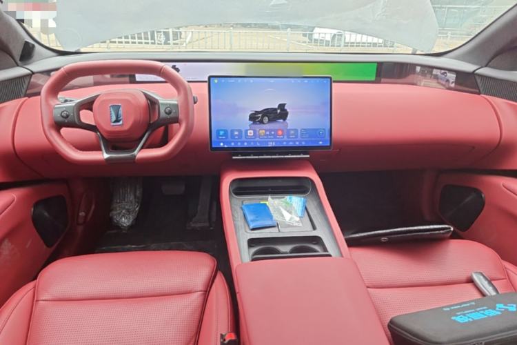 Used Avatr 12 2025 Updated Ultra All-Electric Four-Wheel Drive Center Console