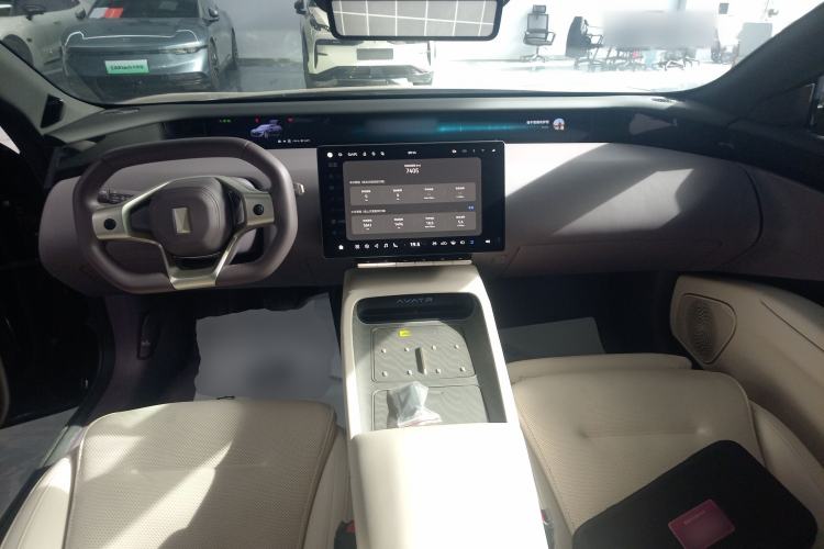 Used Avatr 12 2025 Max Extended-Range Edition Center Console