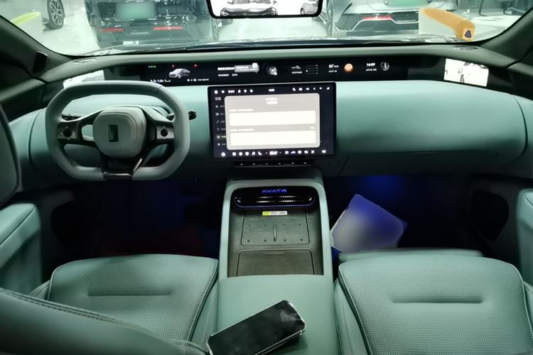 Used Avatr 12 2025 Ultra Extended-Range Edition Center Console