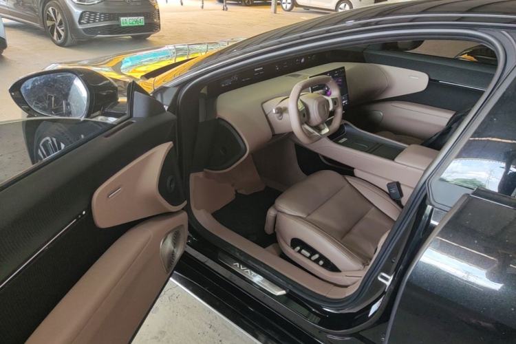 Used Avatr 12 2025 Updated Ultra All-Electric Four-Wheel Drive Driver Seat