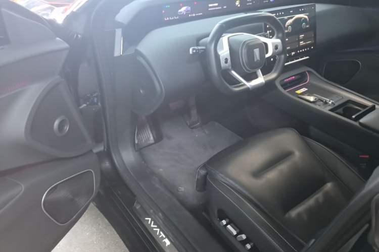 Used Avatr 12 2025 Ultra Extended-Range Edition Driver Seat