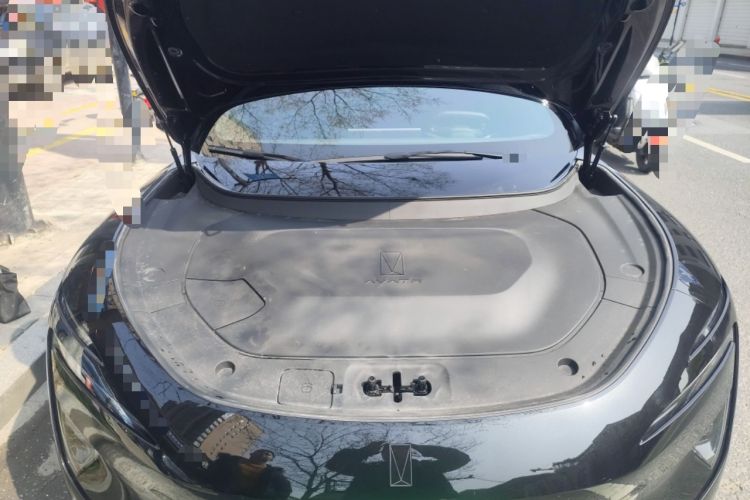 Used Avatr 12 2025 Ultra Extended-Range Edition Engine Bay
