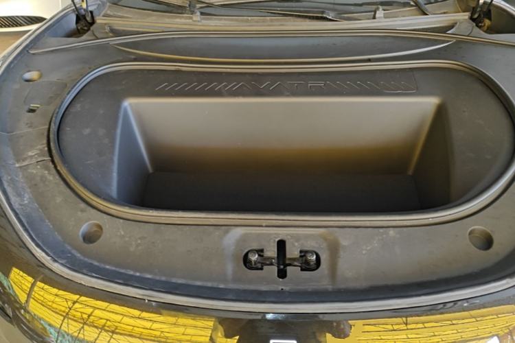 Used Avatr 12 2025 Updated Ultra All-Electric Four-Wheel Drive Engine Bay