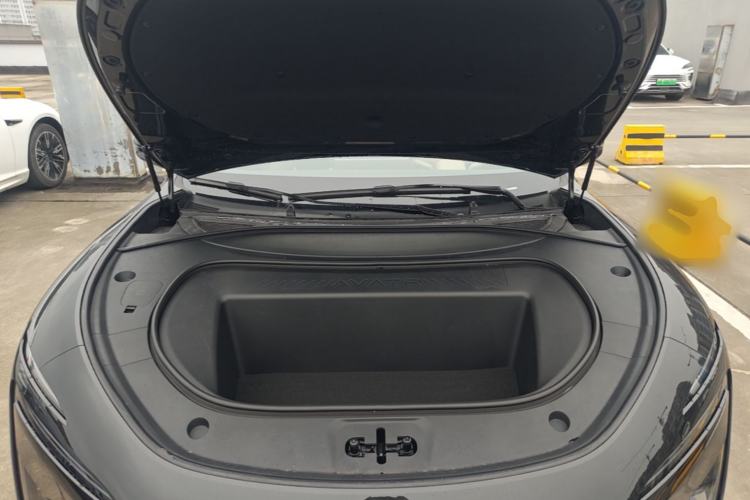 Used Avatr 12 2025 Updated Ultra All-Electric Four-Wheel Drive Engine Bay