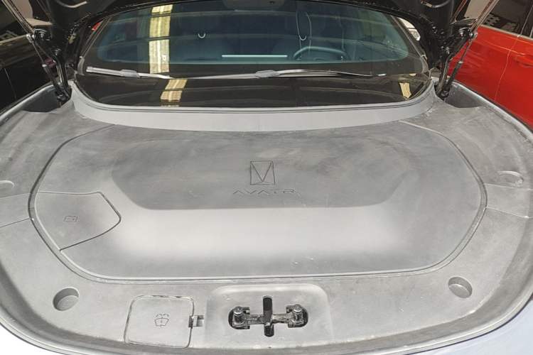 Used Avatr 12 2025 Max Extended-Range Edition Engine Bay