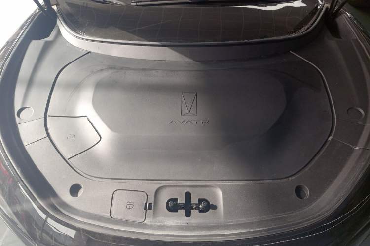 Used Avatr 12 2025 Max Extended-Range Edition Engine Bay
