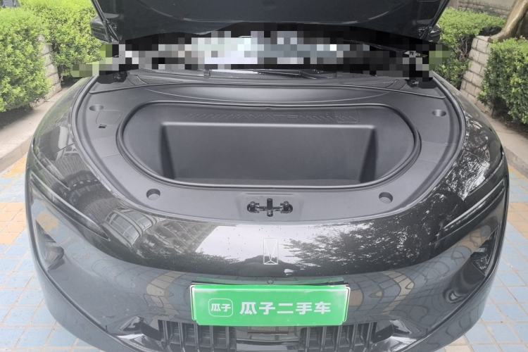 Used Avatr 12 2025 Updated Ultra All-Electric Four-Wheel Drive Engine Bay