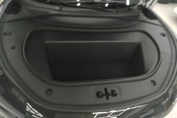 Used Avatr 12 2025 Updated Ultra All-Electric Four-Wheel Drive Engine Bay