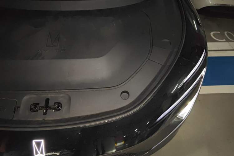 Used Avatr 12 2025 Ultra Extended-Range Edition Engine Bay Left