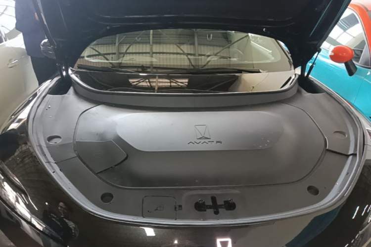 Used Avatr 12 2025 Ultra Extended-Range Edition Engine Bay