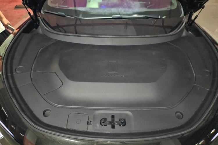 Used Avatr 12 2025 Max Extended-Range Edition Engine Bay