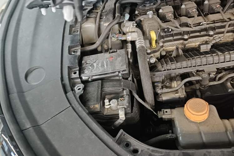 Used Avatr 12 2025 Ultra Extended-Range Edition Engine Bay Right