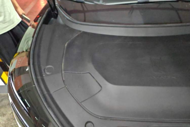Used Avatr 12 2025 Max Extended-Range Edition Engine Bay Right