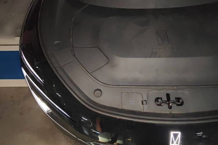 Used Avatr 12 2025 Ultra Extended-Range Edition Engine Bay Right